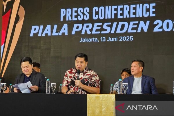 Berikut adalah beberapa alternatif untuk judul “Cara Beli Tiket Piala Presiden 2025: Panduan dan Jadwal Pertandingan”:
1. “Panduan Lengkap Pembelian Tiket Piala Presiden 2025 dan Jadwal Pertandingannya”
2. “Step-by-Step: Cara Mendapatkan Tiket Piala Presiden 2025 dan Informasi Jadwal”
3. “Beli Tiket Piala Presiden 2025: Panduan Praktis dan Jadwal Pertandingan”
4. “Cara Efektif Membeli Tiket Piala Presiden 2025 dan Rincian Jadwal Pertandingan”
5. “Panduan Beli Tiket untuk Piala Presiden 2025: Apa yang Perlu Diketahui dan Jadwal Pertandingannya”
Silakan pilih yang menurut Anda paling sesuai! Berikut adalah beberapa alternatif untuk judul "Cara Beli Tiket Piala Presiden 2025: Panduan dan Jadwal Pertandingan":
1. "Panduan Lengkap Pembelian Tiket Piala Presiden 2025 dan Jadwal Pertandingannya"
2. "Step-by-Step: Cara Mendapatkan Tiket Piala Presiden 2025 dan Informasi Jadwal"
3. "Beli Tiket Piala Presiden 2025: Panduan Praktis dan Jadwal Pertandingan"
4. "Cara Efektif Membeli Tiket Piala Presiden 2025 dan Rincian Jadwal Pertandingan"
5. "Panduan Beli Tiket untuk Piala Presiden 2025: Apa yang Perlu Diketahui dan Jadwal Pertandingannya"
Silakan pilih yang menurut Anda paling sesuai!