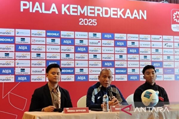 Nova Arianto: Strategi Pengembangan Pemain Kunci di Piala Kemerdekaan